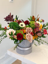 Load image into Gallery viewer, delivery flowers bolton
